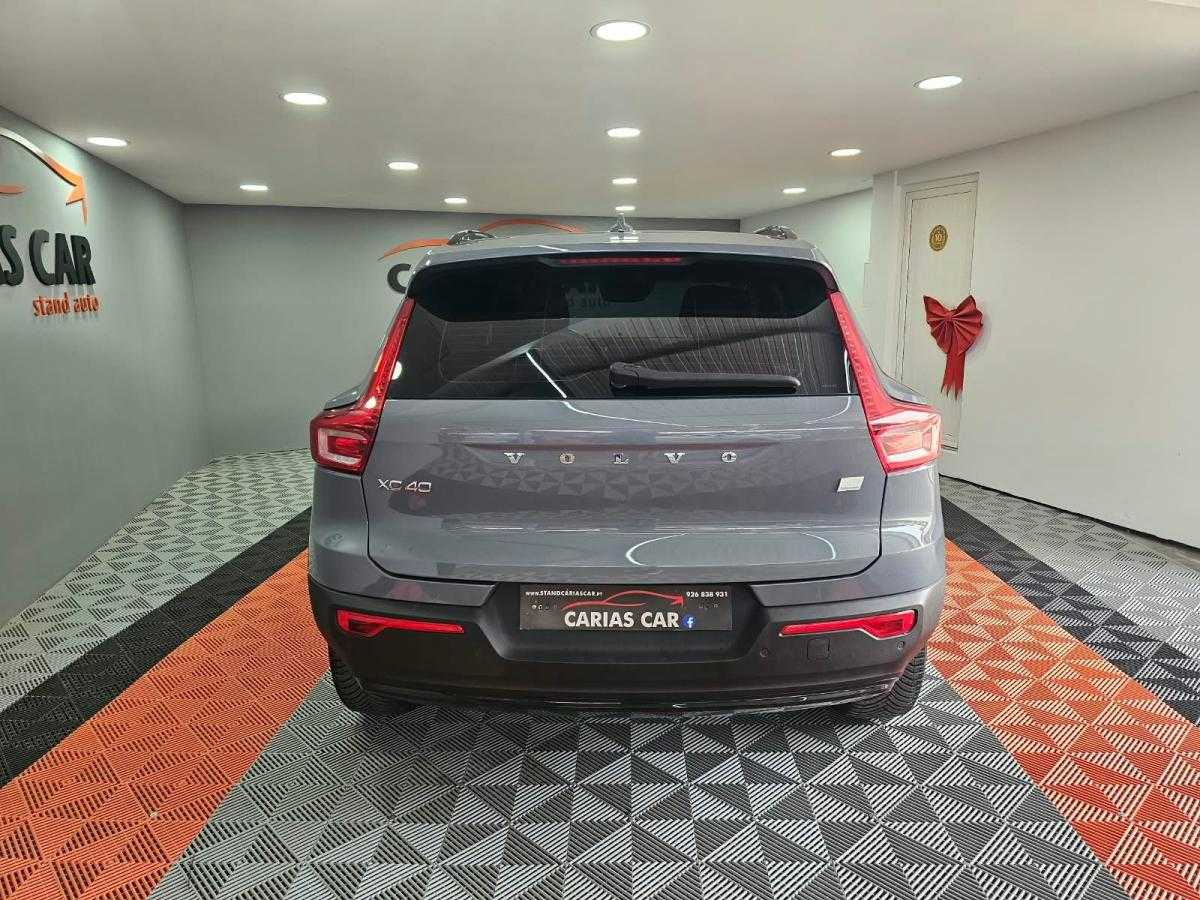 volvo-xc40-2023-hibrido-a-gasolina-1477cc
