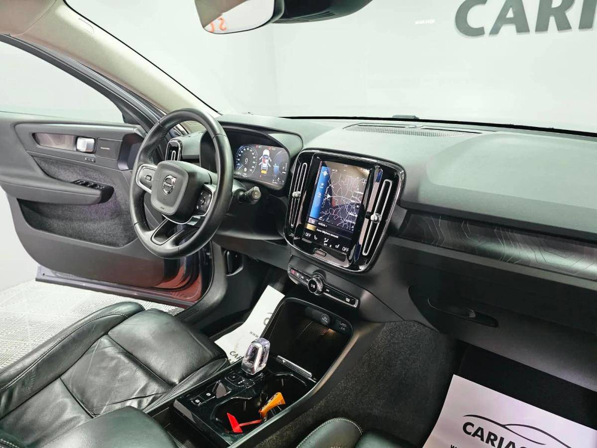 volvo-xc40-2023-hibrido-a-gasolina-1477cc