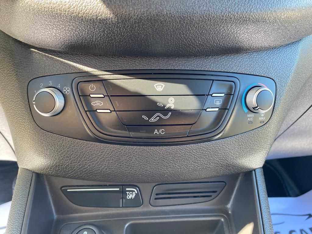 ford-transit-courier-2018-diesel-1461cc