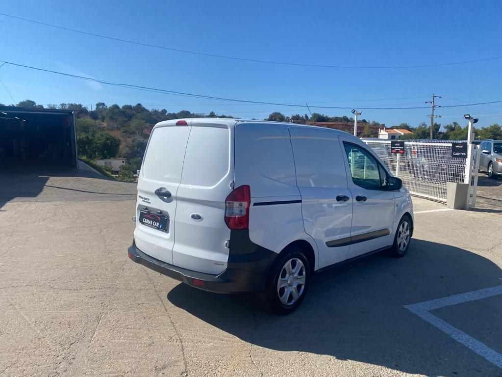 ford-transit-courier-2018-diesel-1461cc