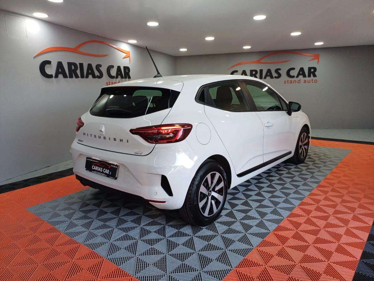 mitsubishi-colt-2024-gasolina-999cc