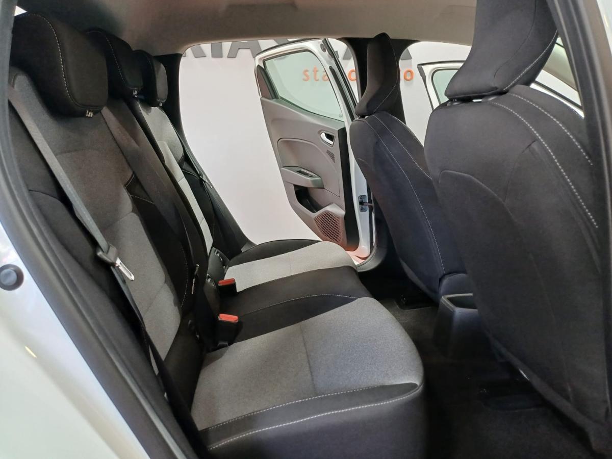 mitsubishi-colt-2024-gasolina-999cc