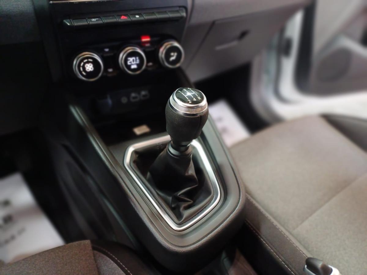 mitsubishi-colt-2024-gasolina-999cc