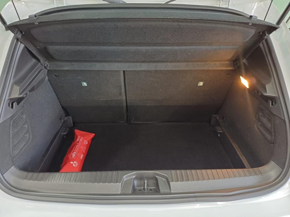 mitsubishi-colt-2024-gasolina-999cc