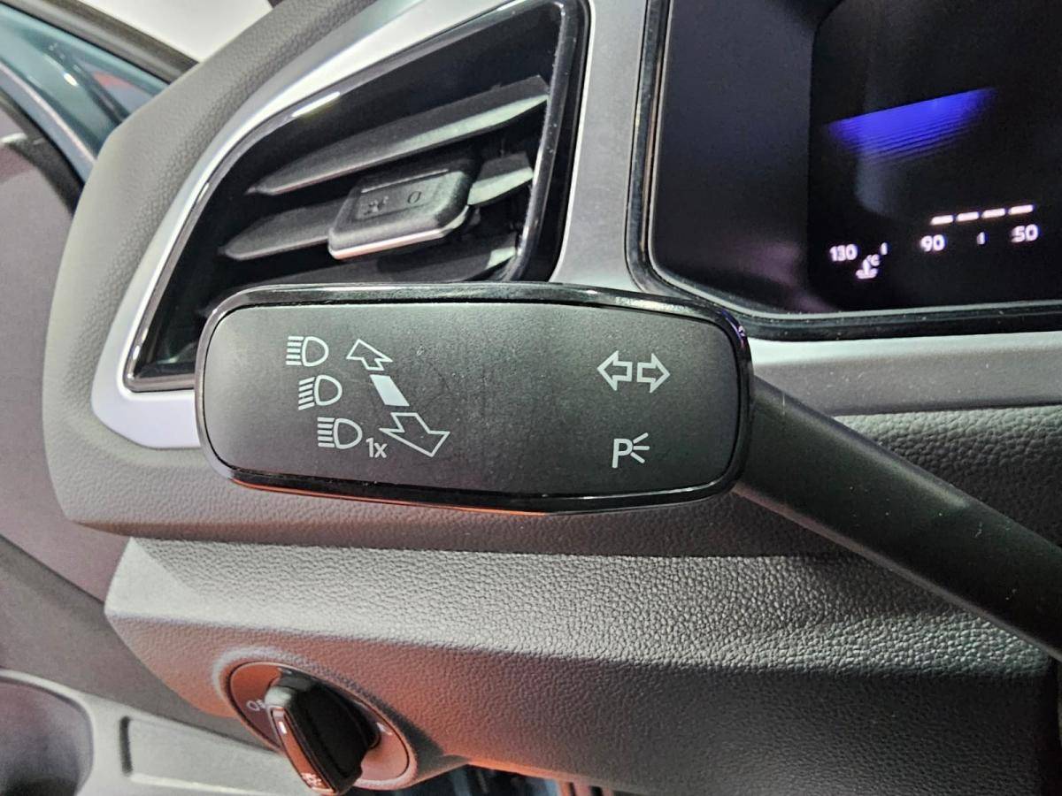 volkswagen-t-roc-2024-gasolina-999cc