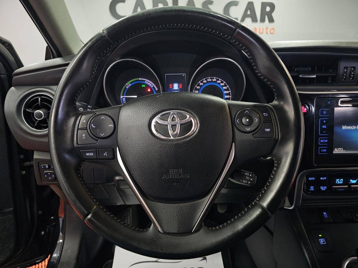 toyota-auris-2016-hibrido-a-gasolina-1798cc
