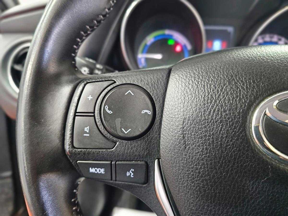 toyota-auris-2016-hibrido-a-gasolina-1798cc