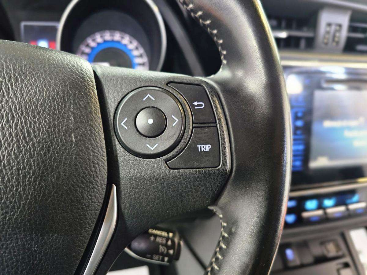 toyota-auris-2016-hibrido-a-gasolina-1798cc