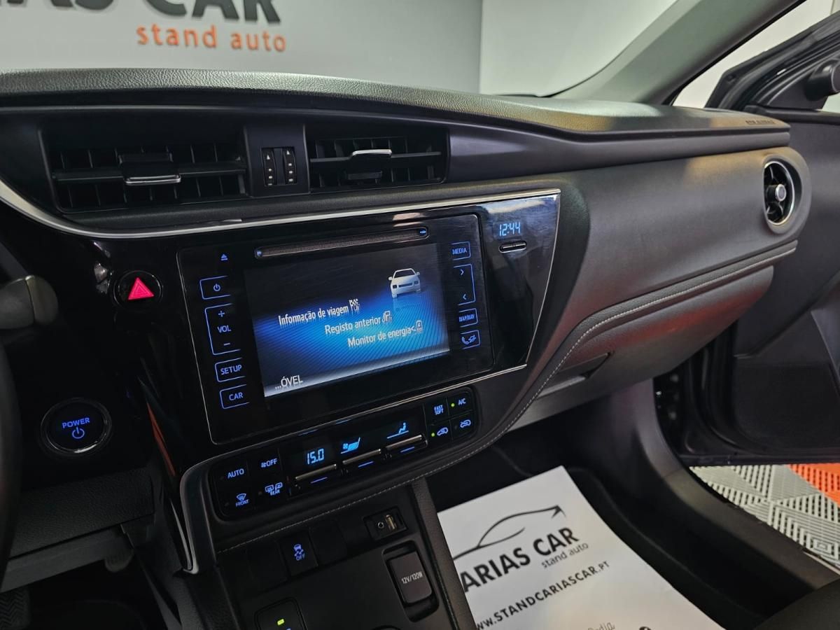 toyota-auris-2016-hibrido-a-gasolina-1798cc