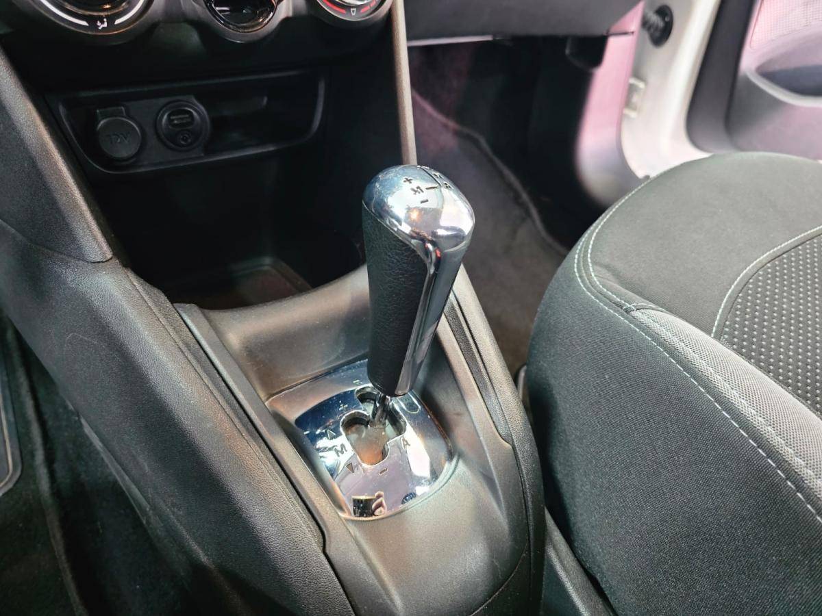 peugeot-208-2012-diesel-1398cc