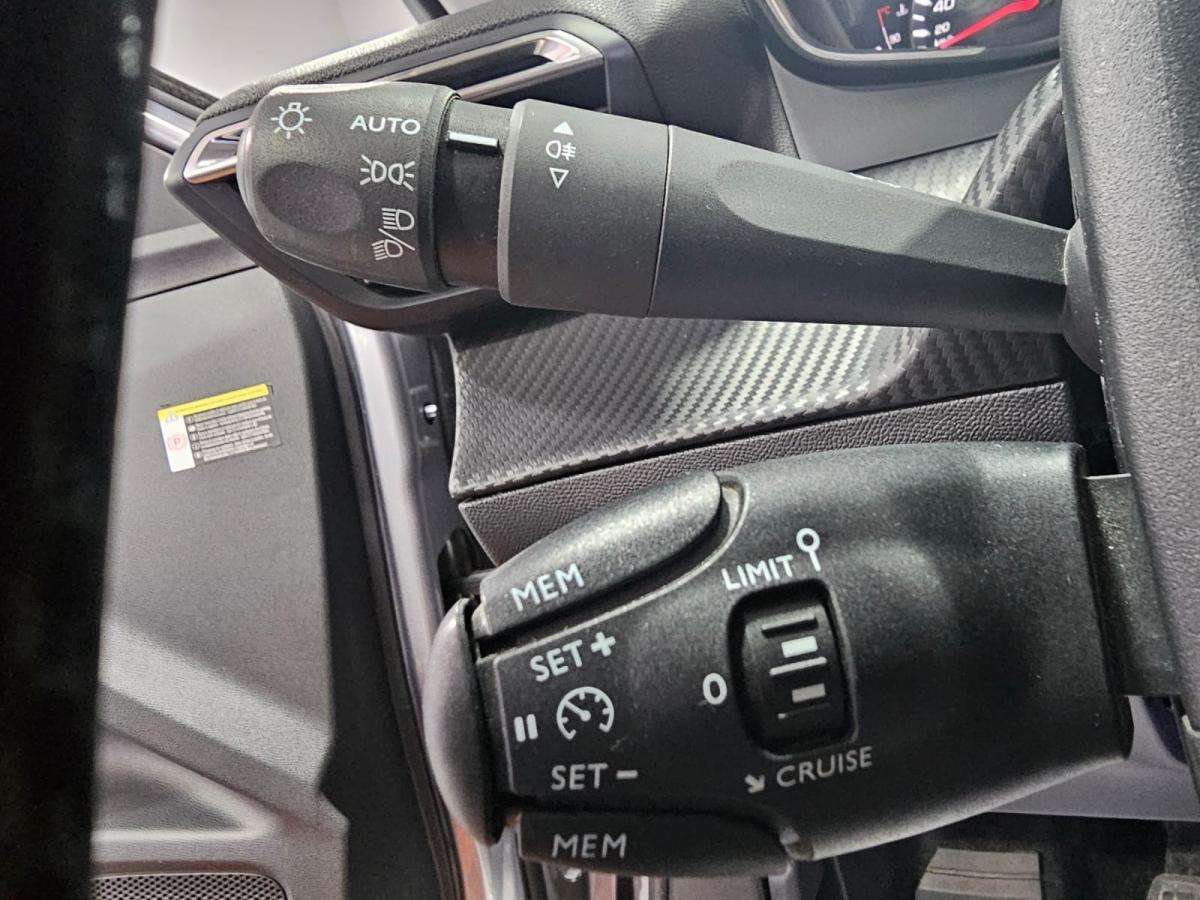 peugeot-2008-2021-gasolina-1199cc