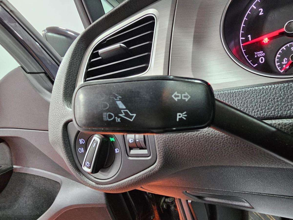 volkswagen-golf-2014-diesel-1598cc