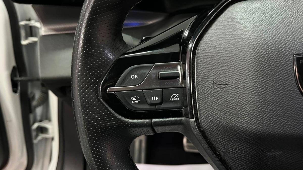 peugeot-308-2022-gasolina-1199cc
