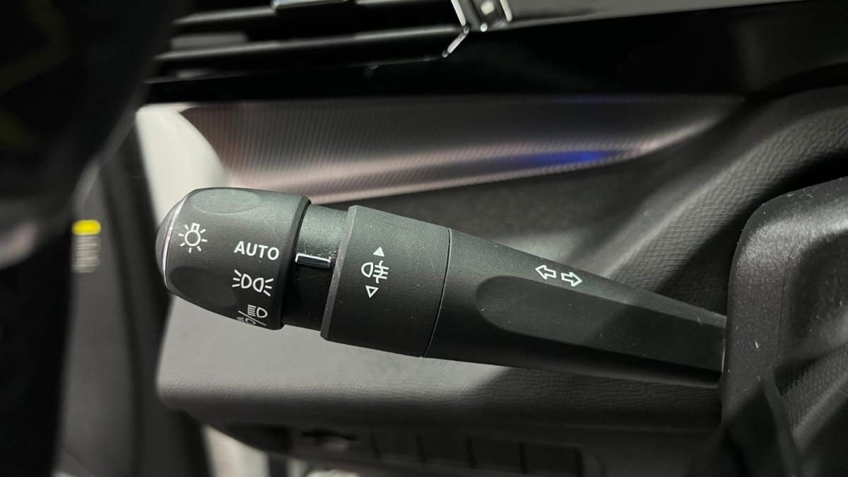peugeot-308-2022-gasolina-1199cc