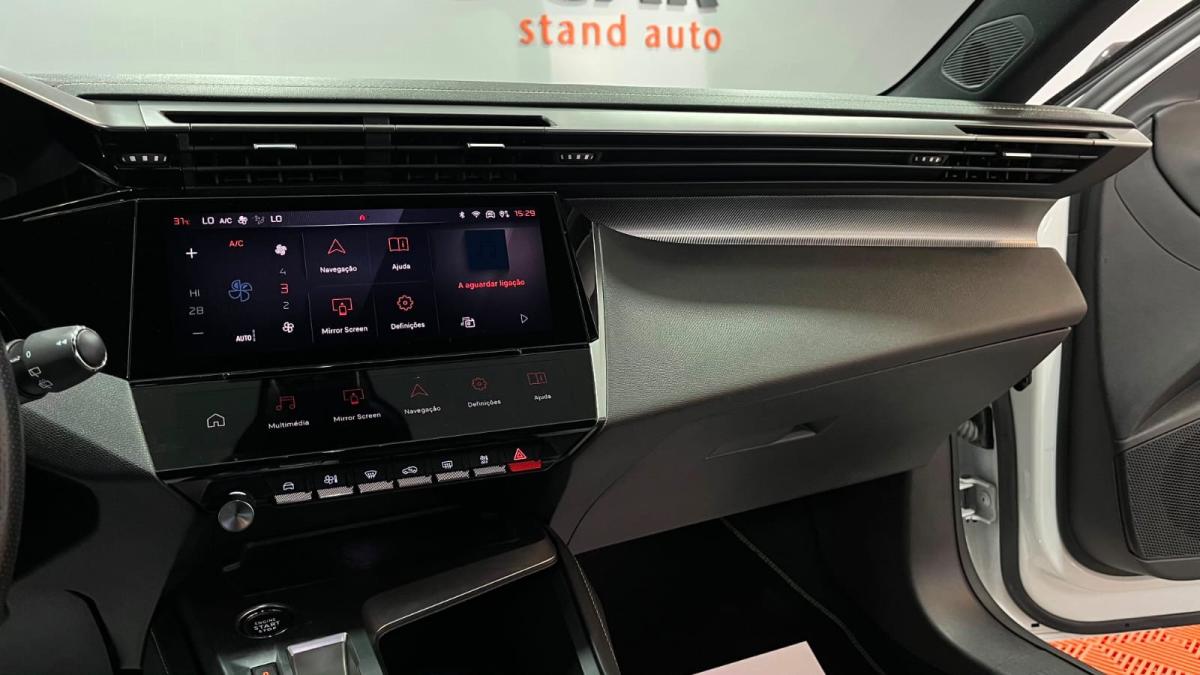 peugeot-308-2022-gasolina-1199cc