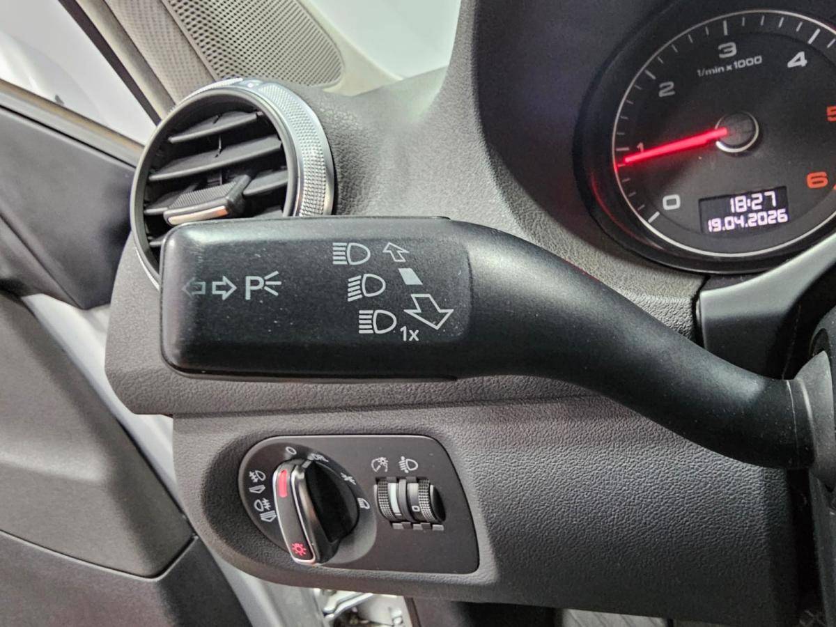 audi-a3-sportback-2010-diesel-1598cc