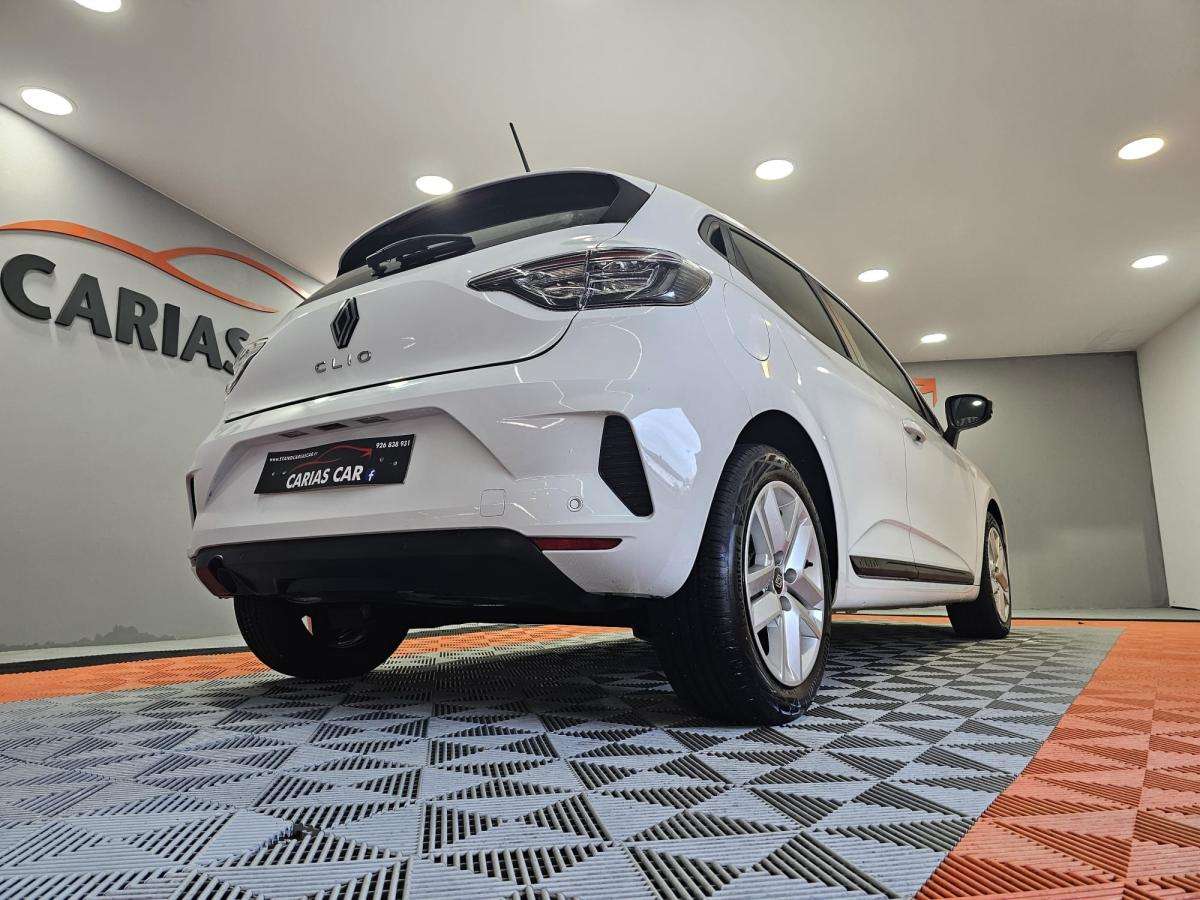 renault-clio-2024-gasolina-999cc