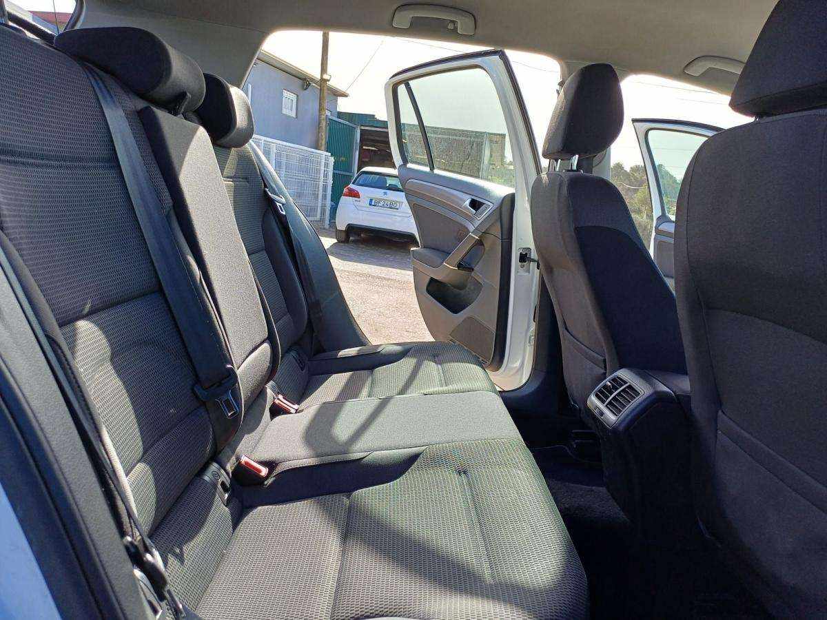 volkswagen-golf-2016-diesel-1598cc