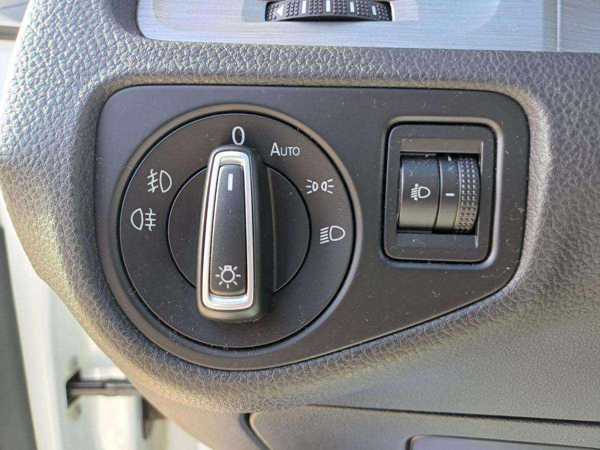 volkswagen-golf-2016-diesel-1598cc