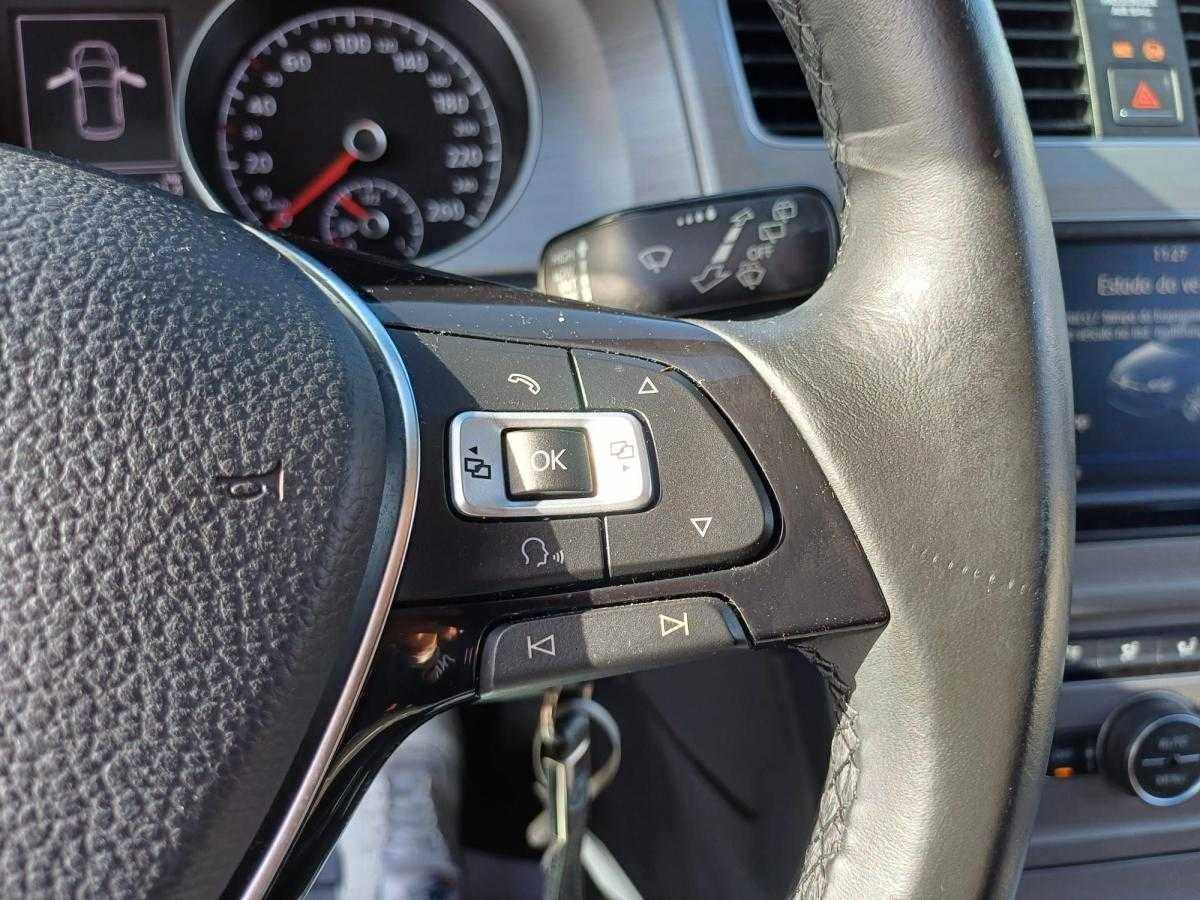 volkswagen-golf-2016-diesel-1598cc