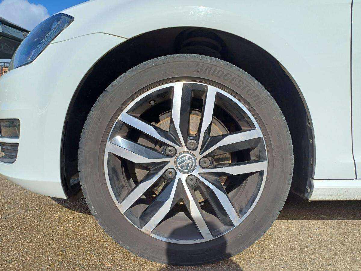 volkswagen-golf-2016-diesel-1598cc