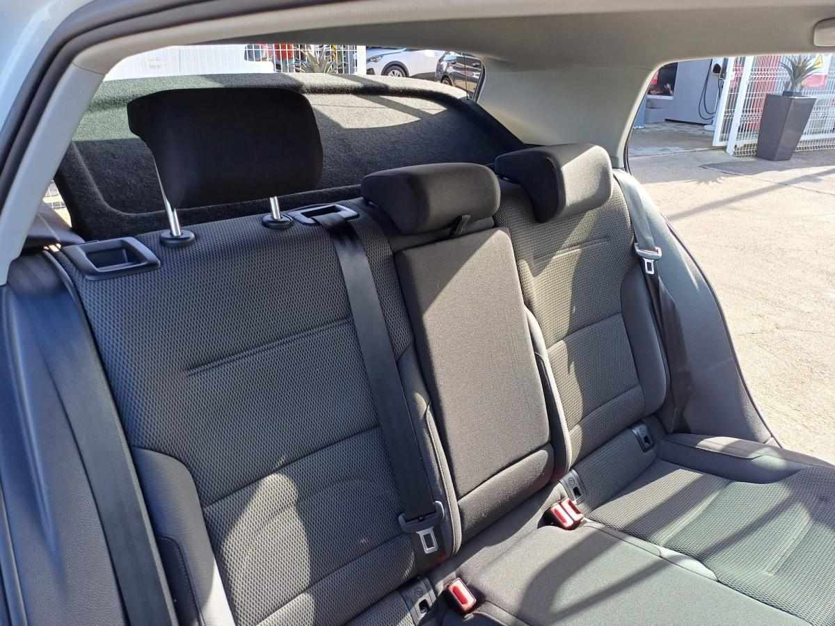 volkswagen-golf-2016-diesel-1598cc