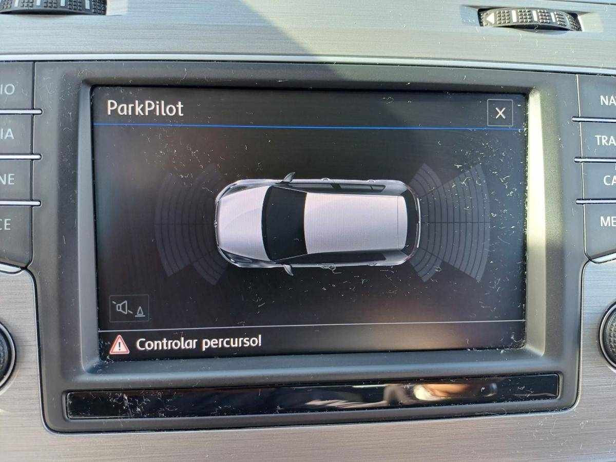 volkswagen-golf-2016-diesel-1598cc