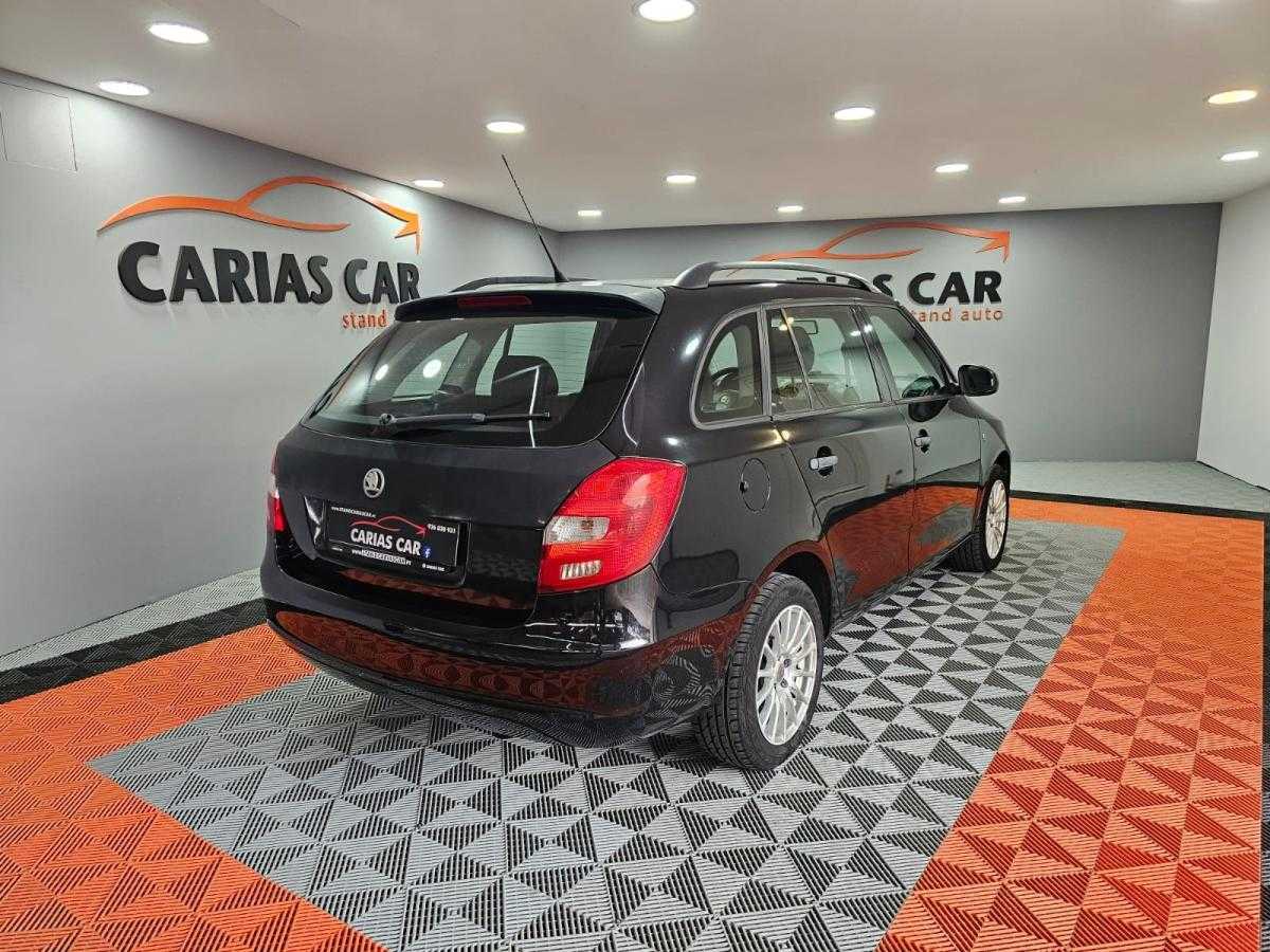 skoda-fabia-break-2009-diesel-1422cc
