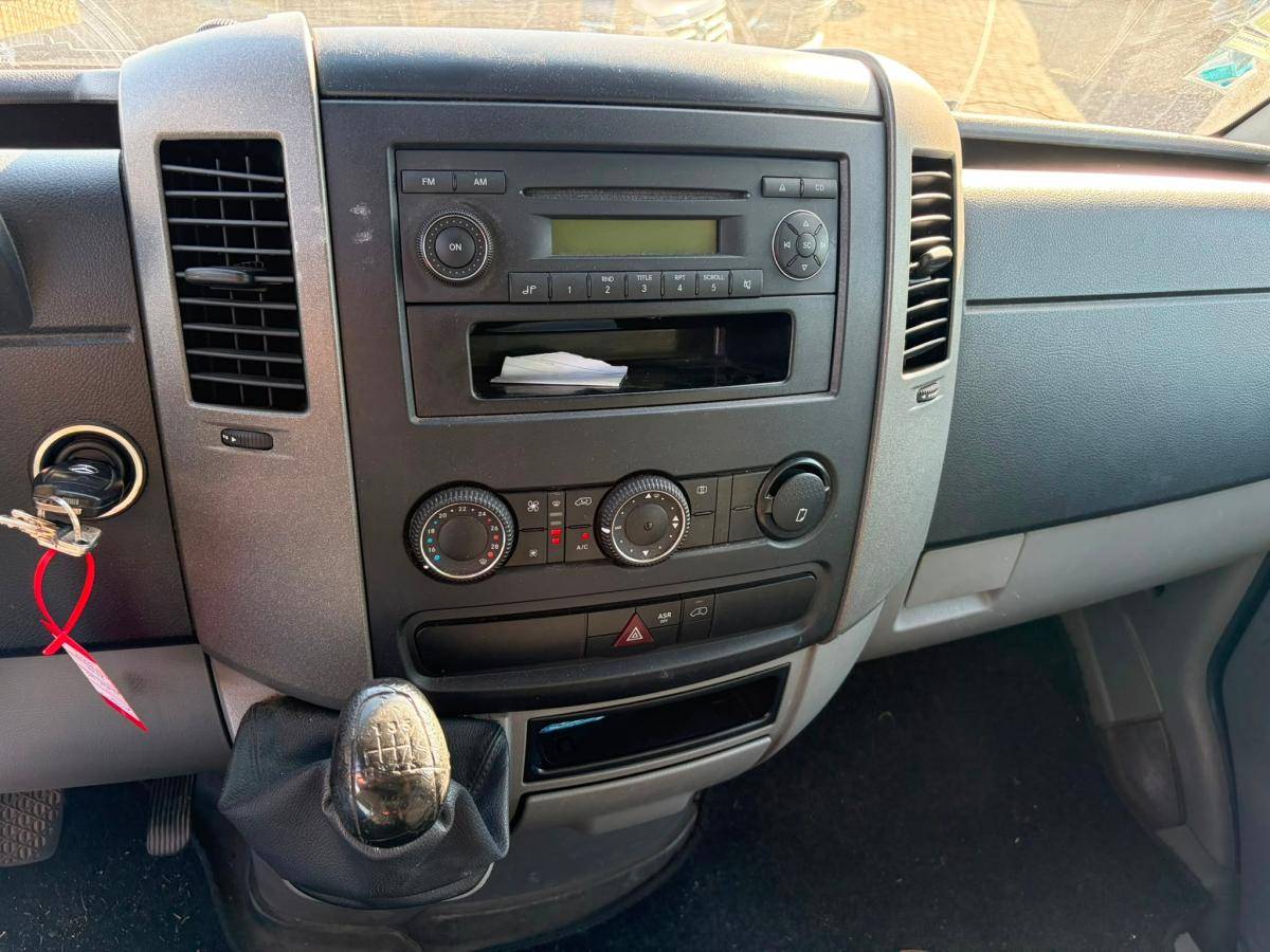 mercedes-benz-sprinter-2011-diesel-2143cc