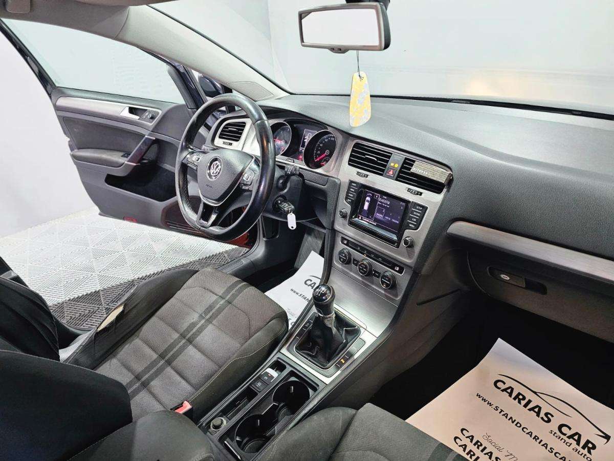 volkswagen-golf-variant-2014-diesel-1598cc