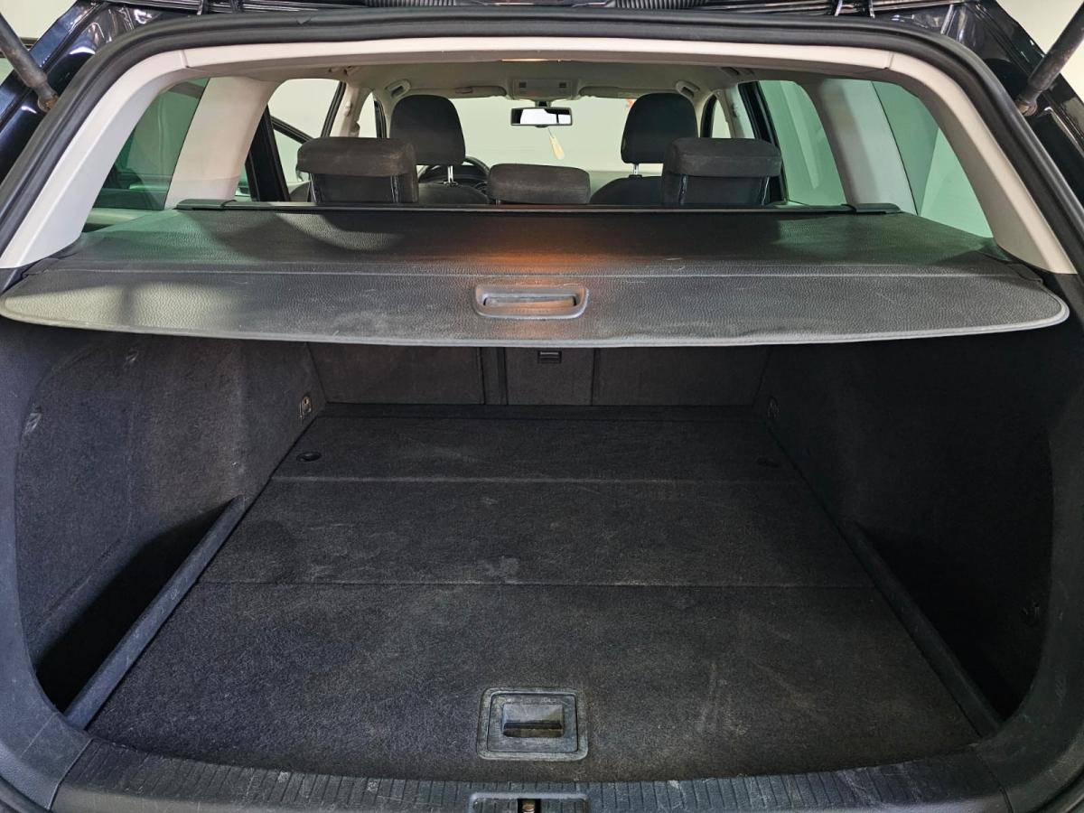 volkswagen-golf-variant-2014-diesel-1598cc