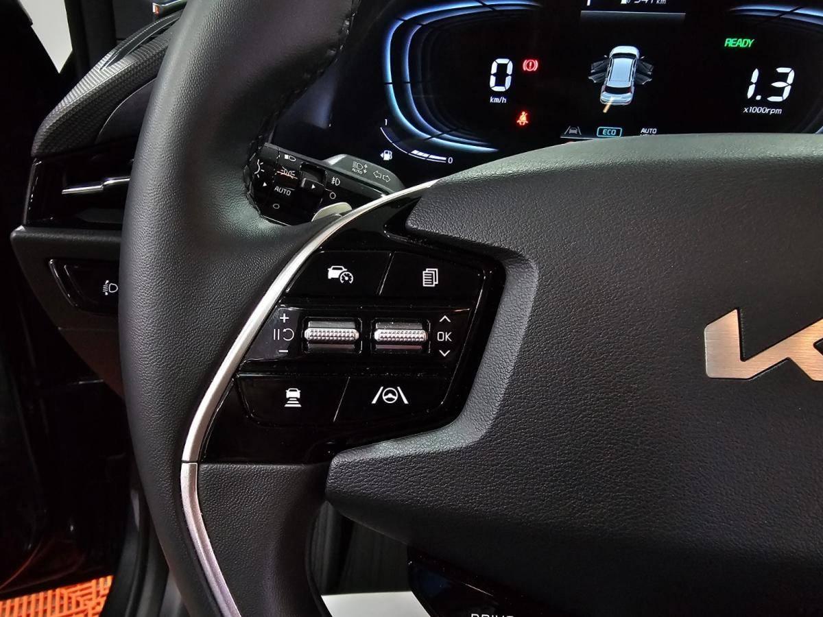 kia-niro-2024-hibrido-a-gasolina-1580cc