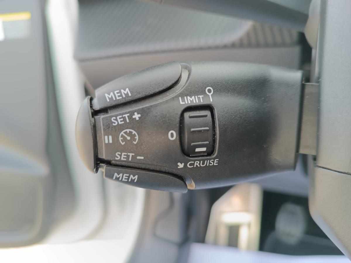 peugeot-208-2020-diesel-1499cc