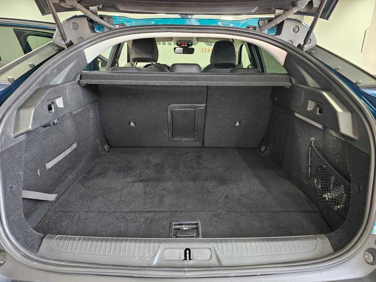 peugeot-408-2023-hibrido-a-gasolina-1598cc