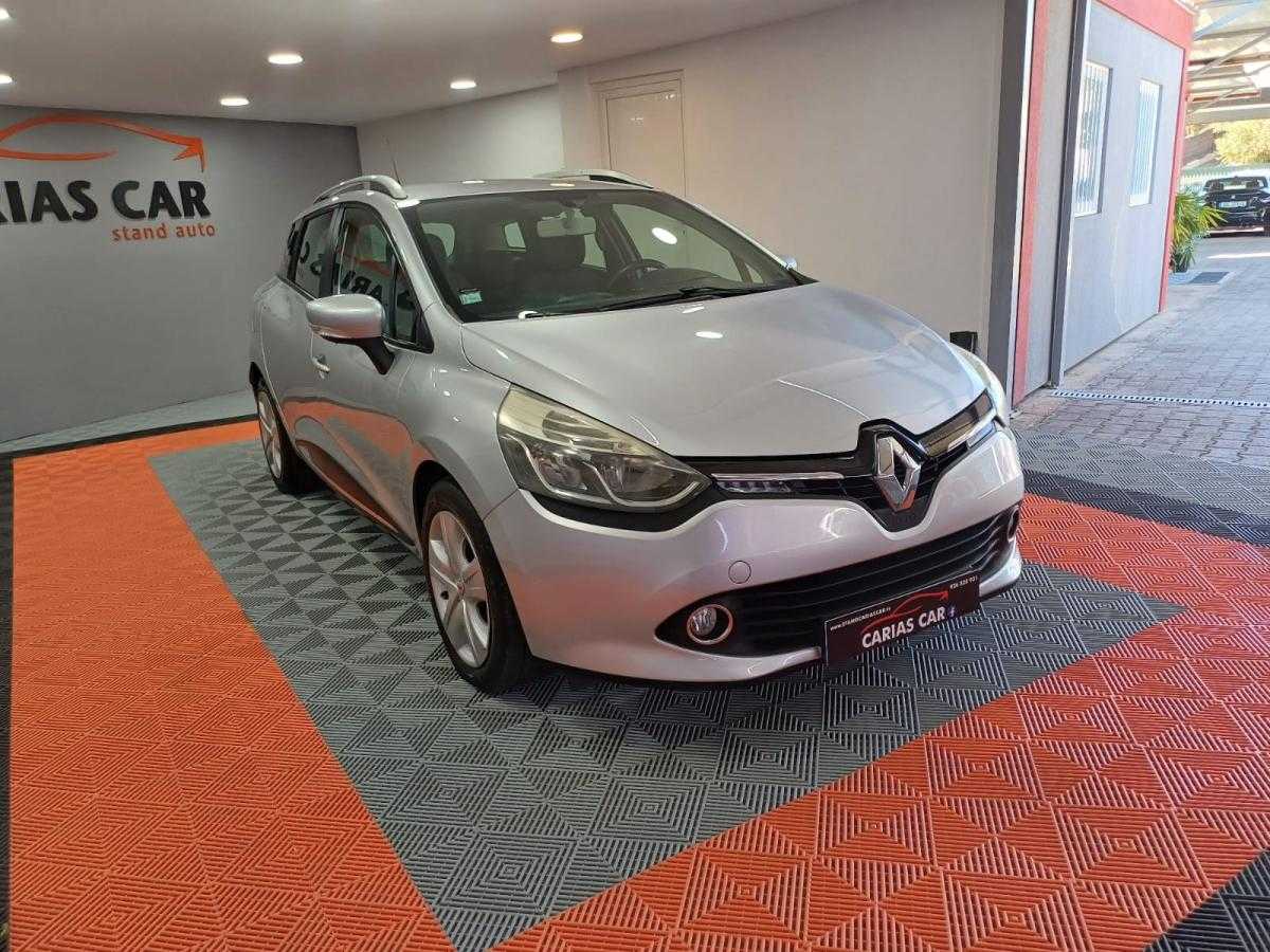 renault-clio-sport-tourer-2014-diesel-1461cc