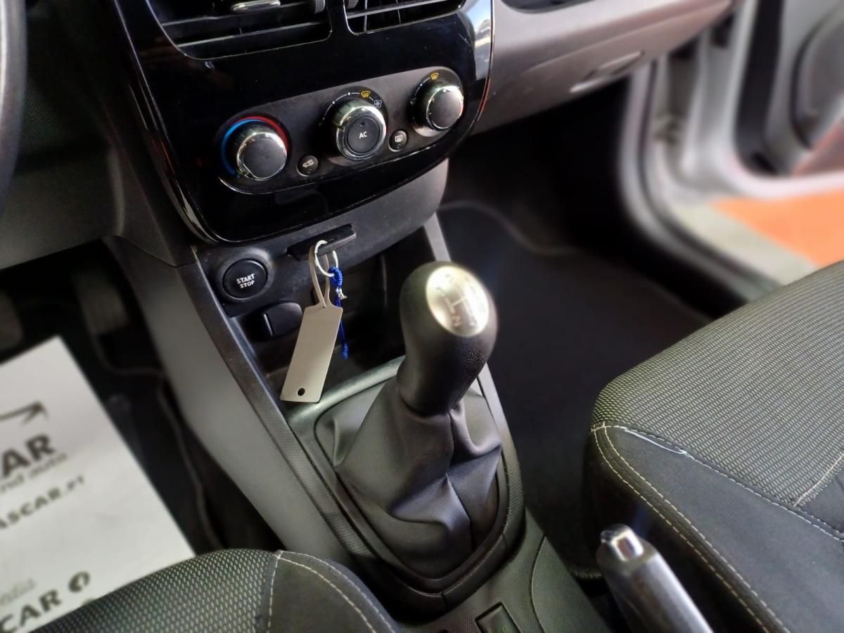 renault-clio-sport-tourer-2014-diesel-1461cc