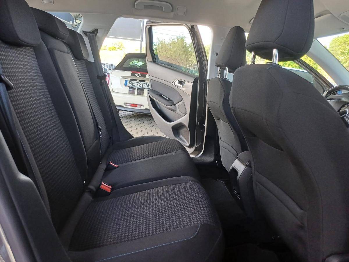 peugeot-308-sw-2018-diesel-1499cc