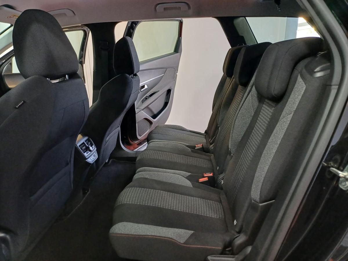 peugeot-5008-2021-diesel-1499cc