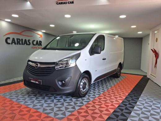 opel-vivaro-2018-diesel-1598cc