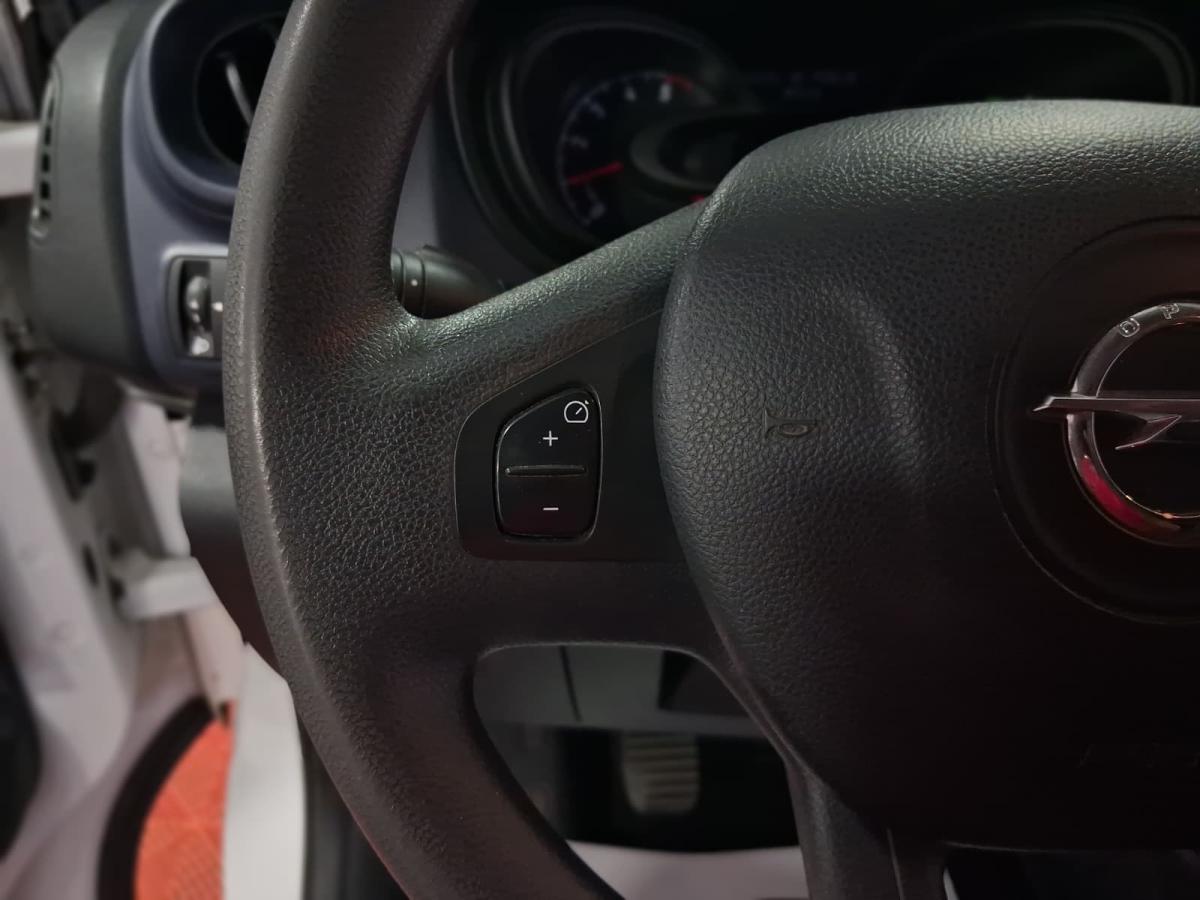 opel-vivaro-2018-diesel-1598cc
