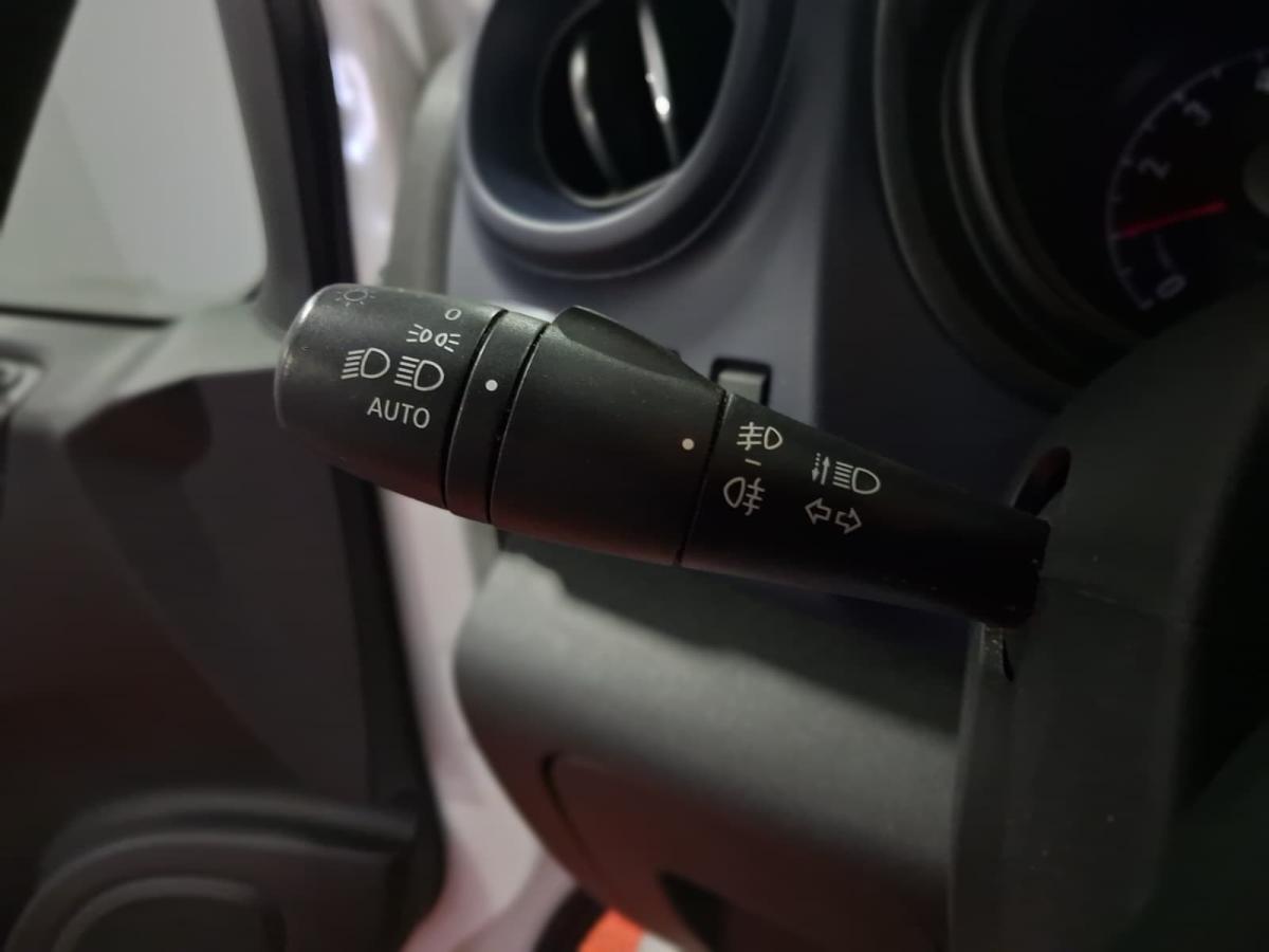 opel-vivaro-2018-diesel-1598cc
