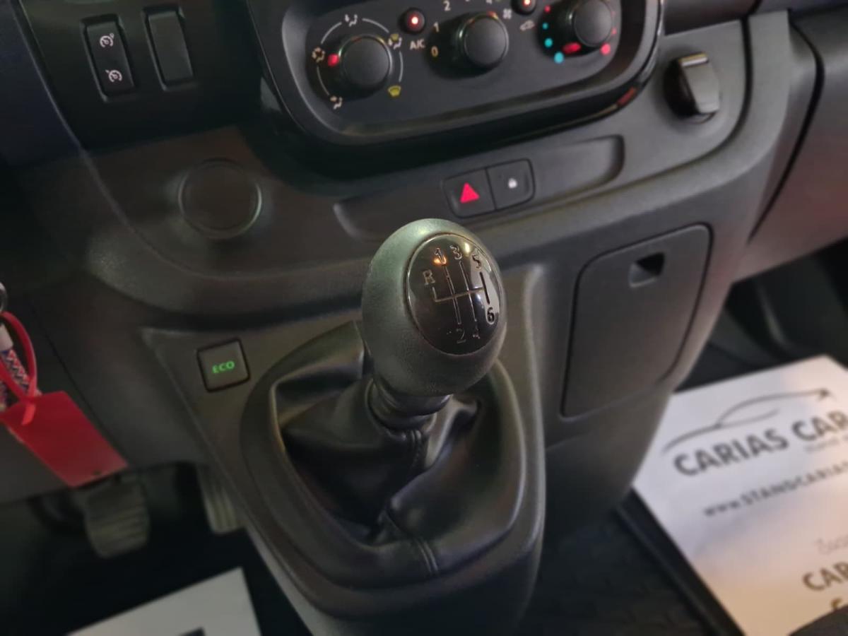 opel-vivaro-2018-diesel-1598cc