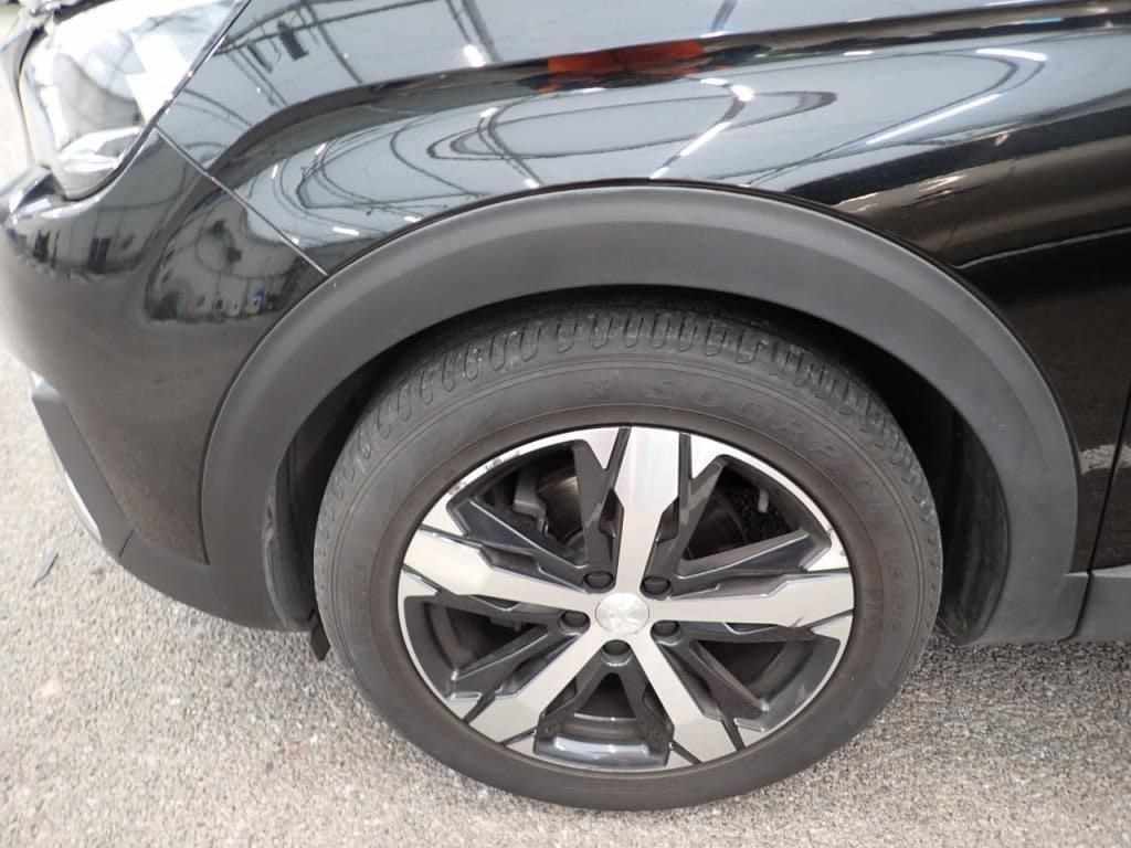 peugeot-5008-2018-diesel-1500cc