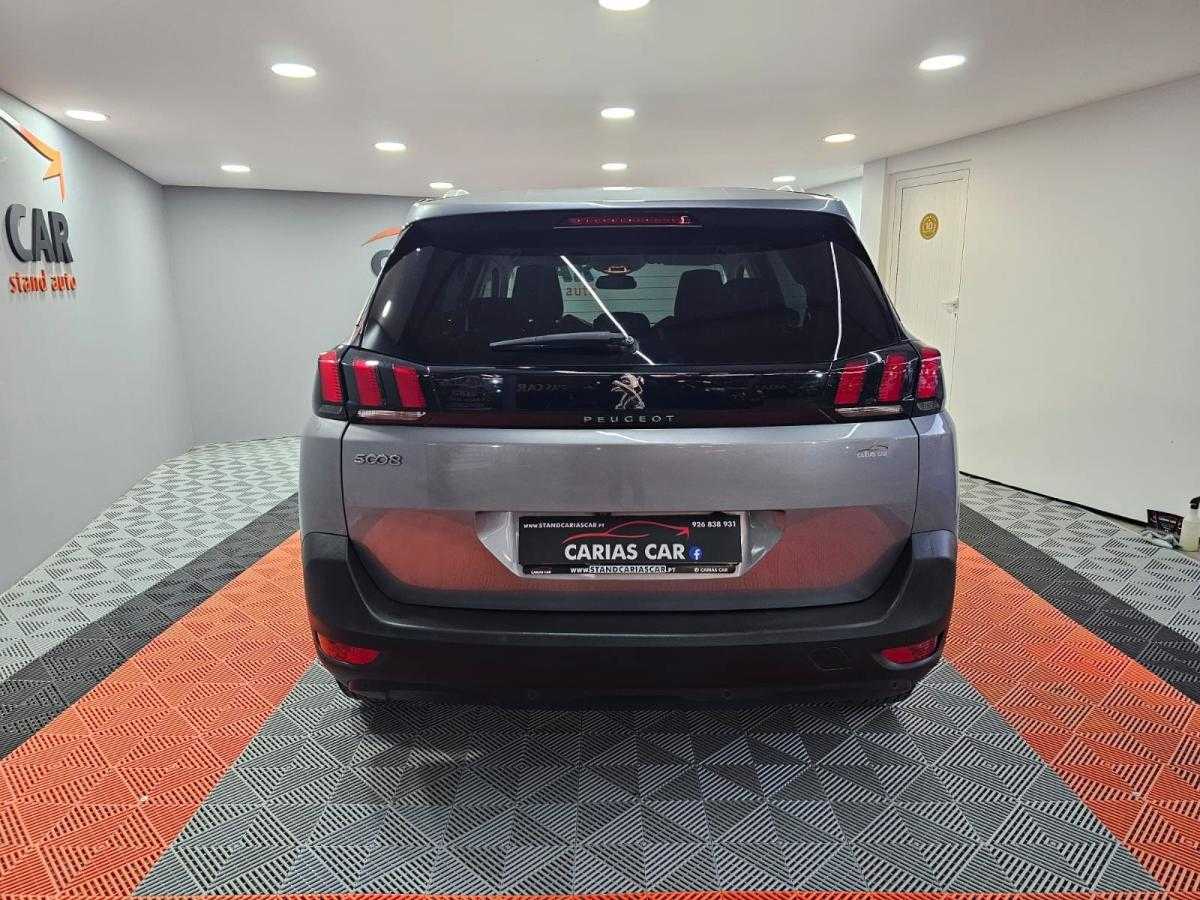 peugeot-5008-2019-diesel-1499cc