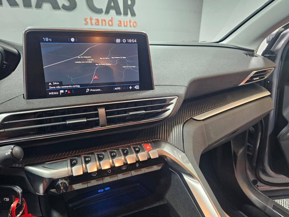 peugeot-5008-2019-diesel-1499cc