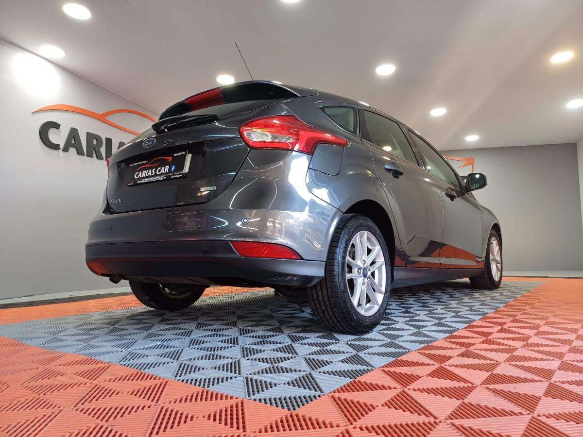 ford-focus-2017-gasolina-998cc