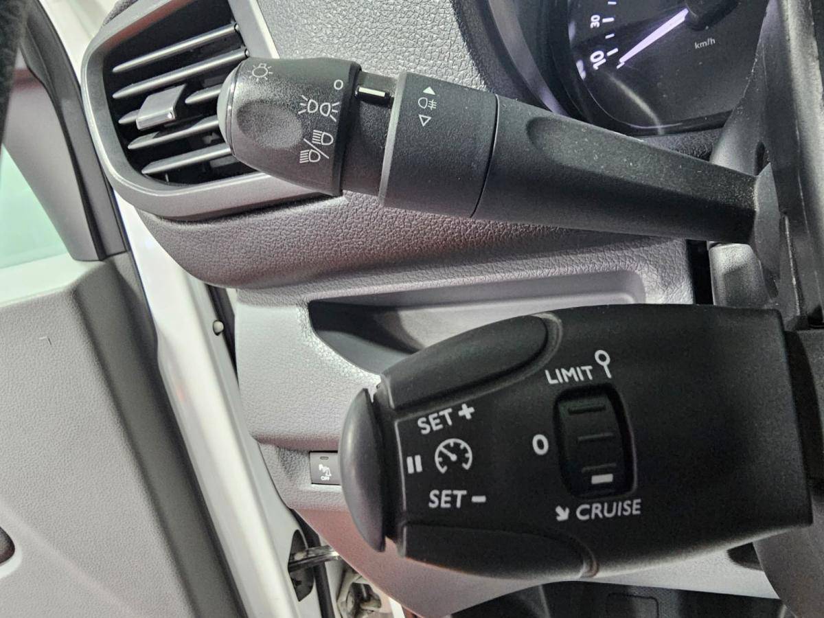 opel-vivaro-2020-diesel-1499cc