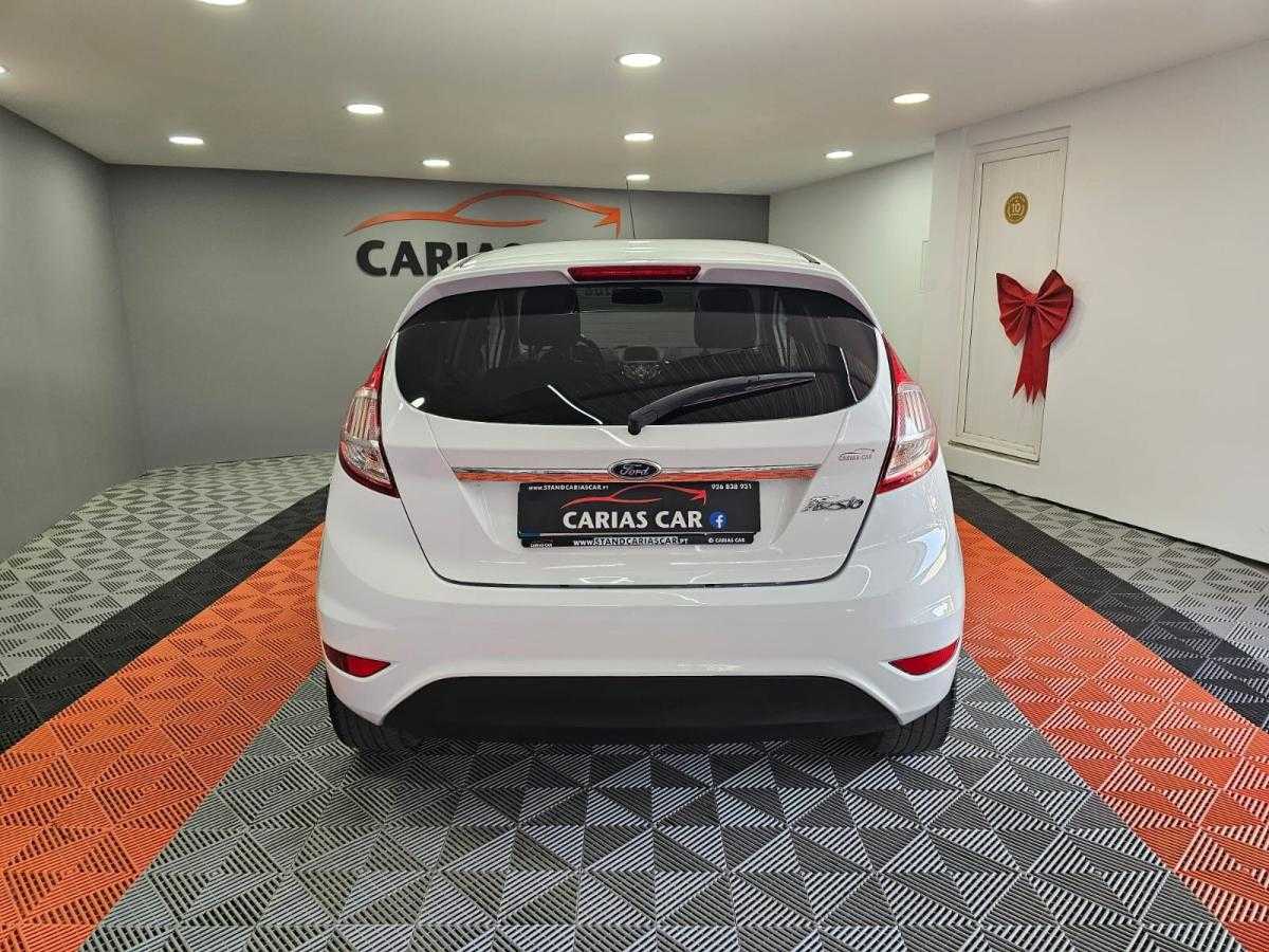 ford-fiesta-2015-gasolina-998cc