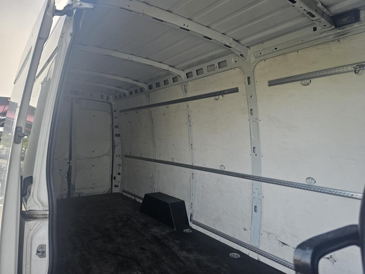 iveco-daily-2022-diesel-2287cc