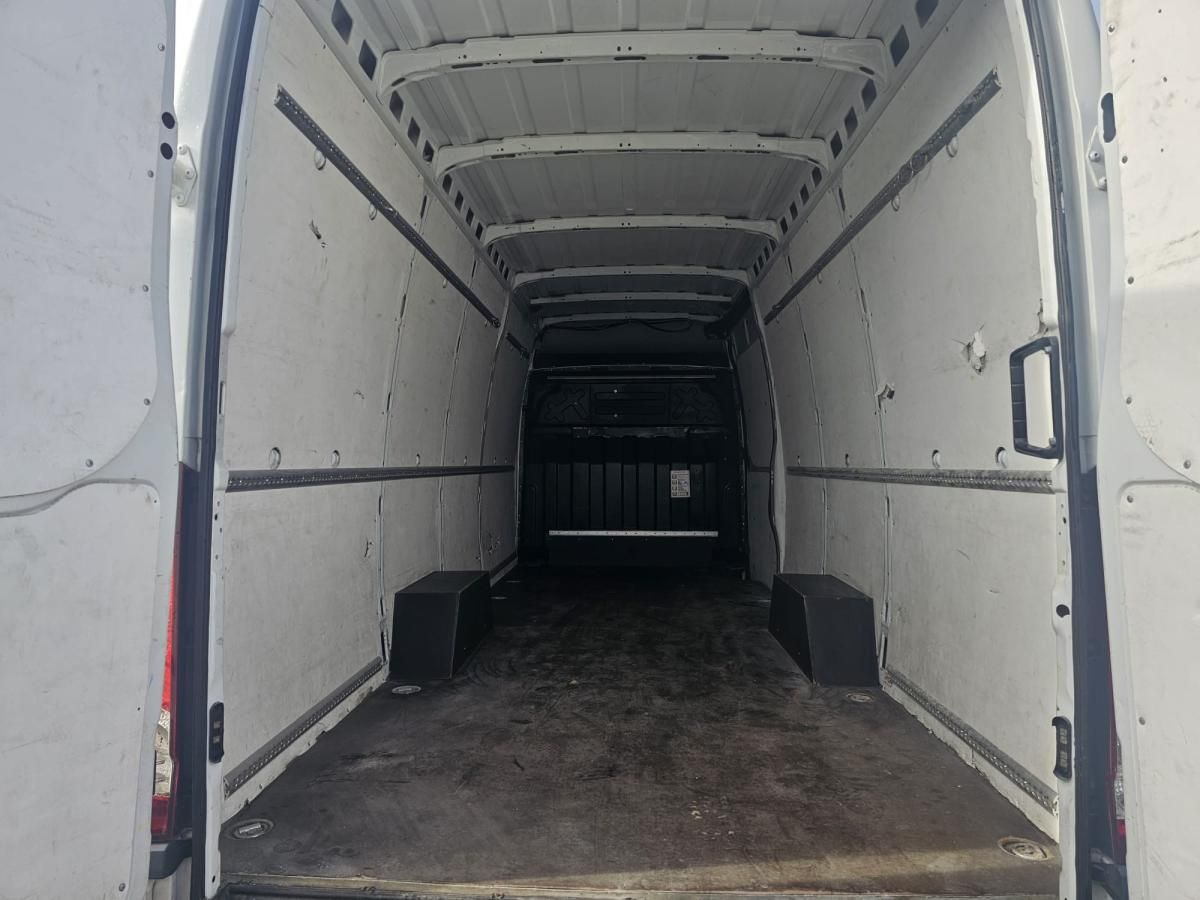 iveco-daily-2022-diesel-2287cc